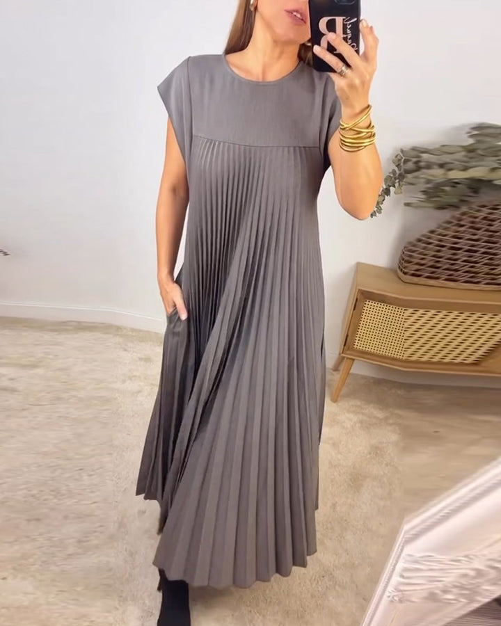 Stacey™ | Elegant Pleated Maxi Dress