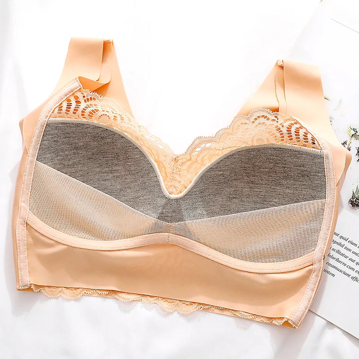 Evangeline | Alluring Seamless Strapless Plus-Size Lace Bra